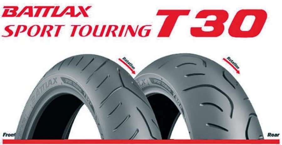 T30 180/55ZR17 BRIDGESTONE : Bridgestone Battlax Sport Touring T32 Rear Tire (180